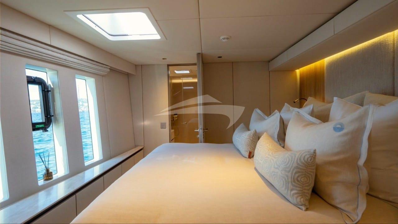 Sunreef_80_ECO_APOLLO_99_Luxury_Catamaran_Charter_BGYB_30