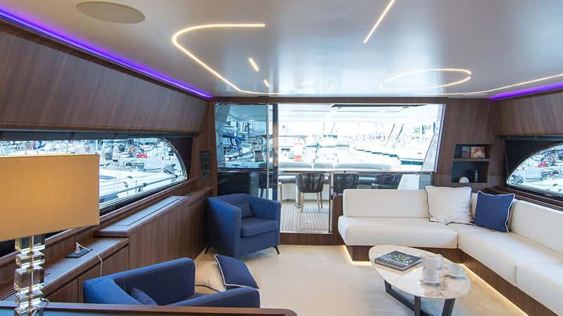 OXYGEN 8 24m motor yacht charter, photo 9