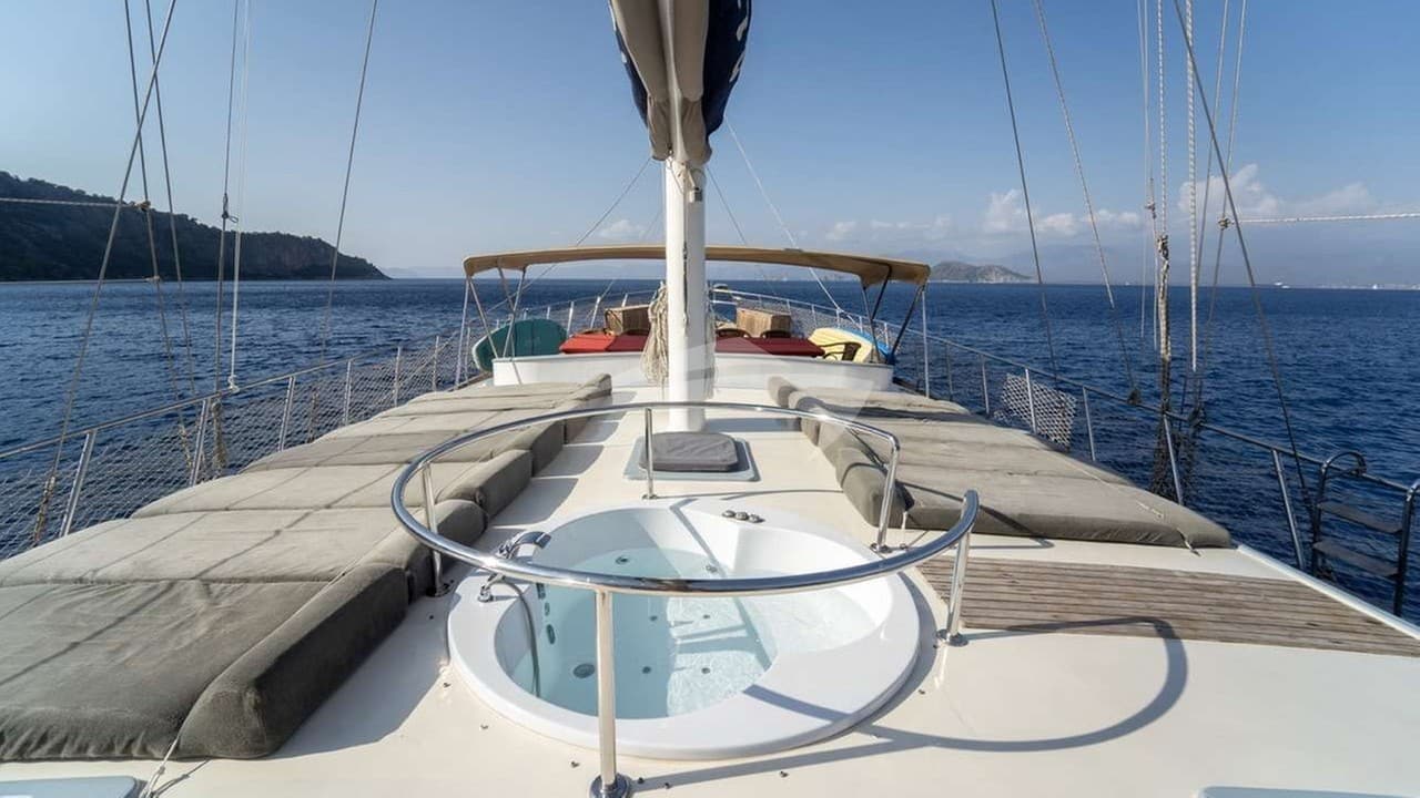 QUEEN LILA, photo from the yacht portfolio 4