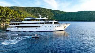 Starboard Side Exterior