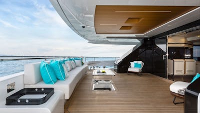 Aft deck seating area