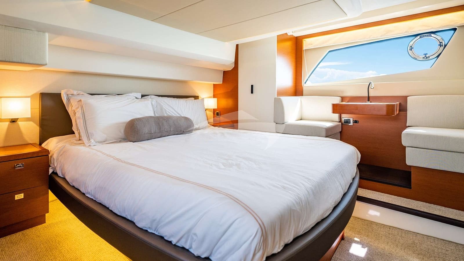 WHISKY AND WAVES, photo from the yacht portfolio 5