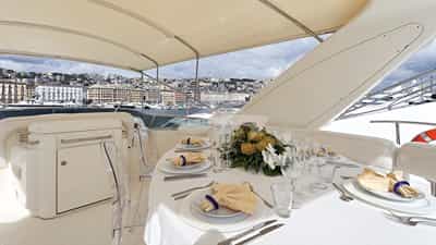Sundeck Dining
