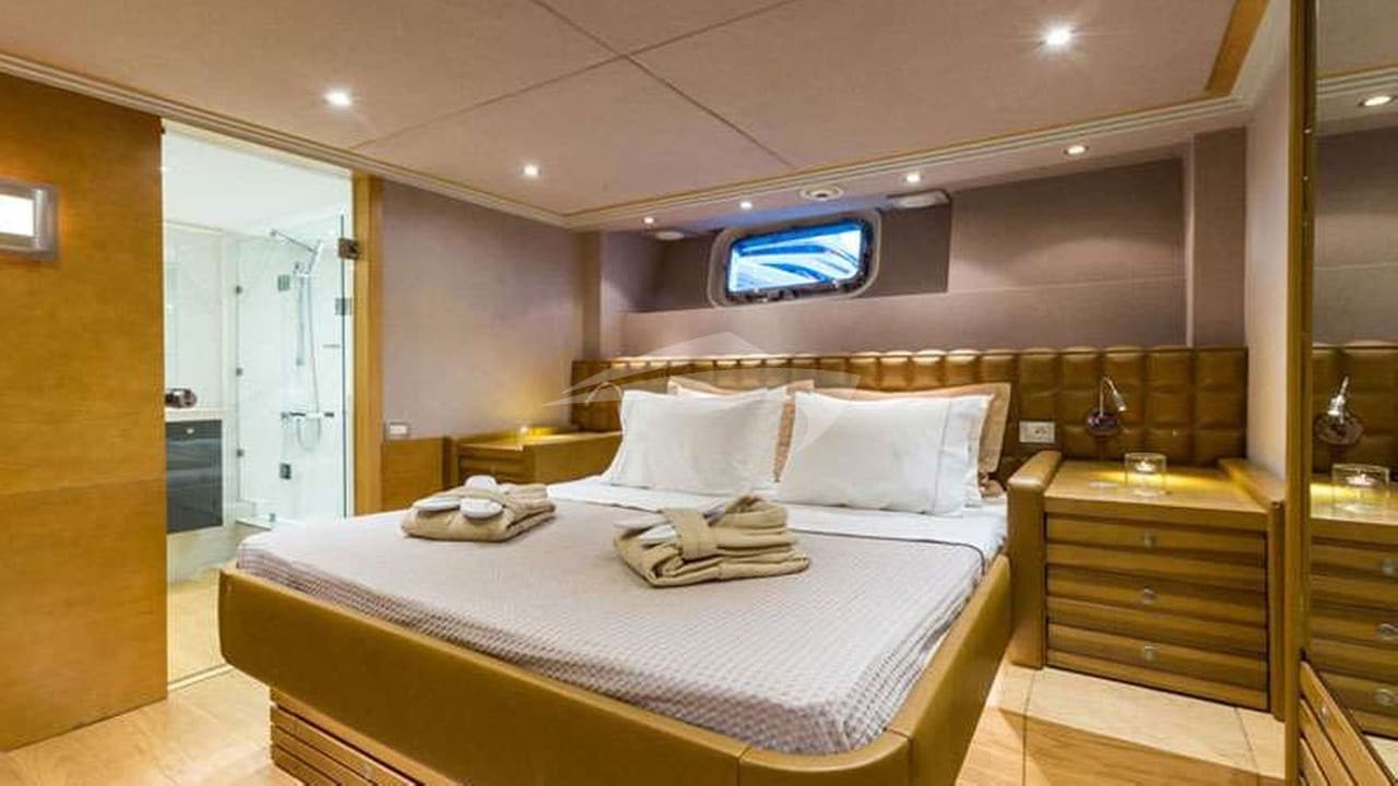 HEESEN, photo from the yacht portfolio 3
