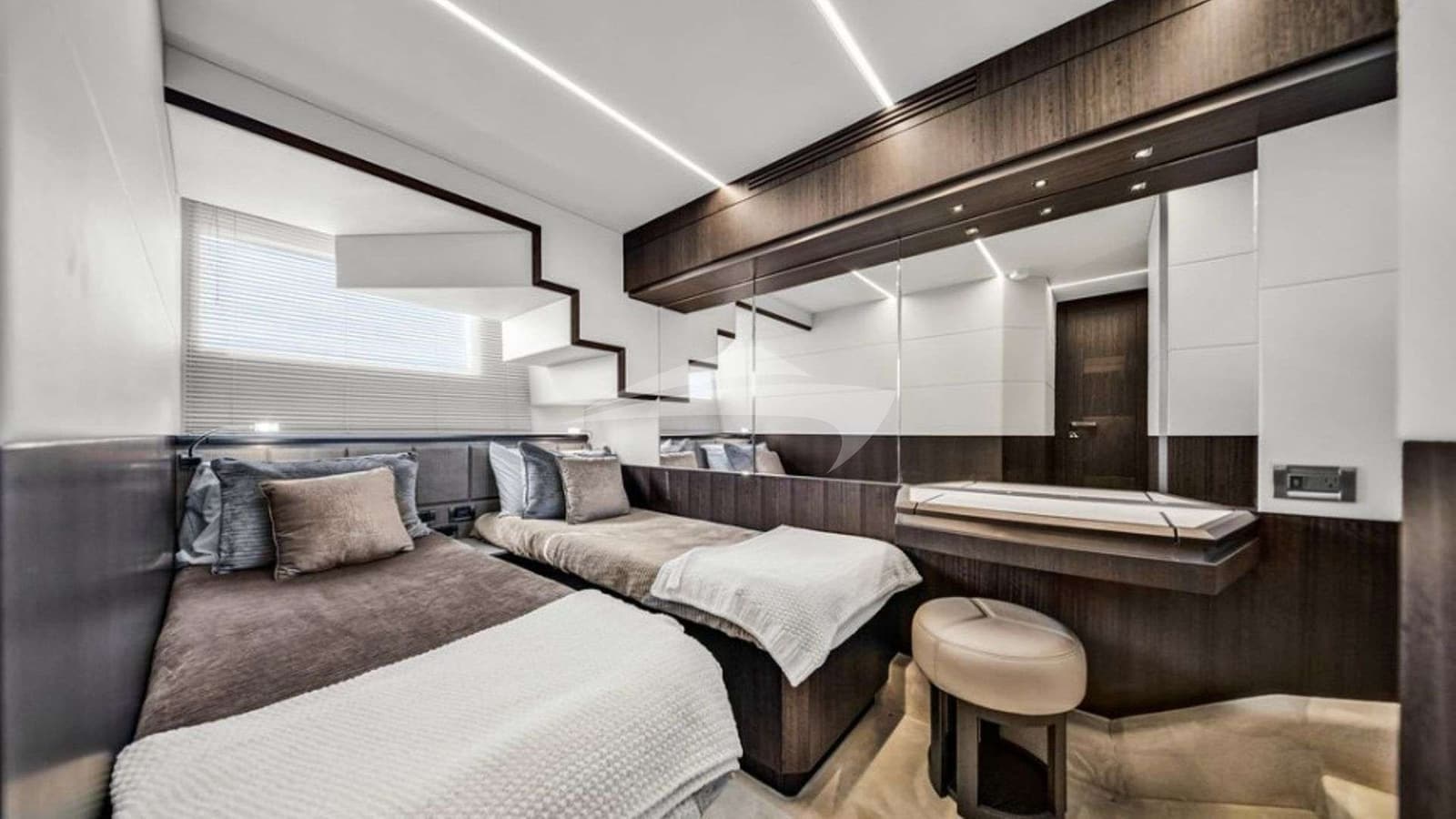 SEVEN SEAS, photo from the yacht portfolio 6