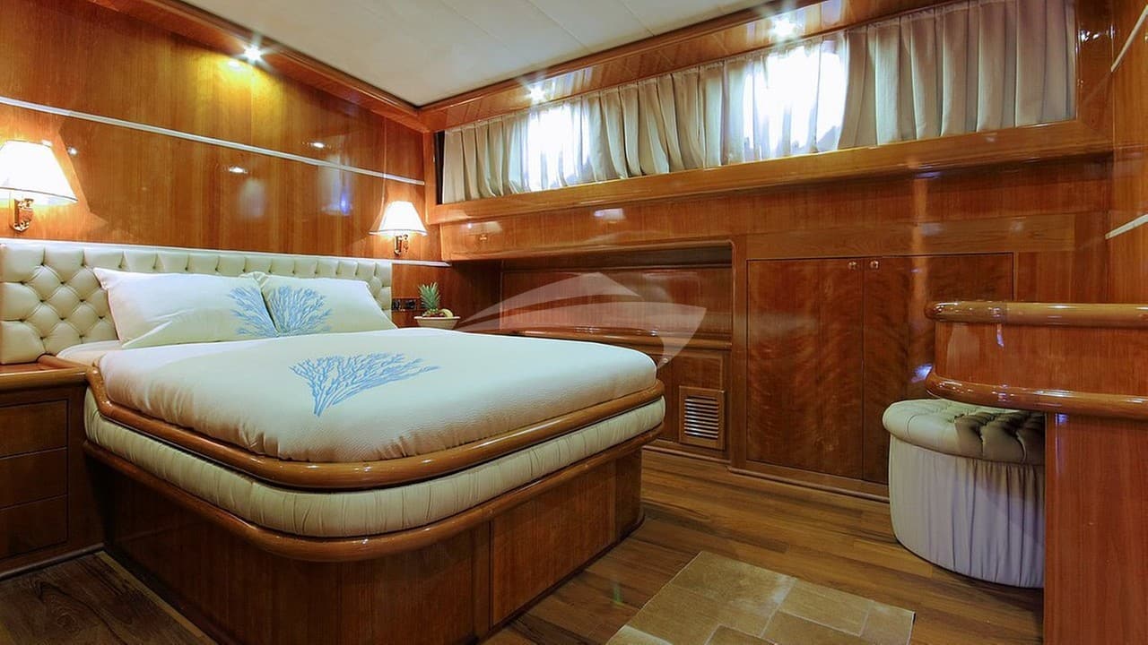 SILVERMOON, photo from the yacht portfolio 8