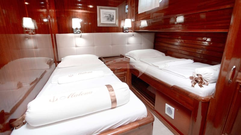 Twin Cabin