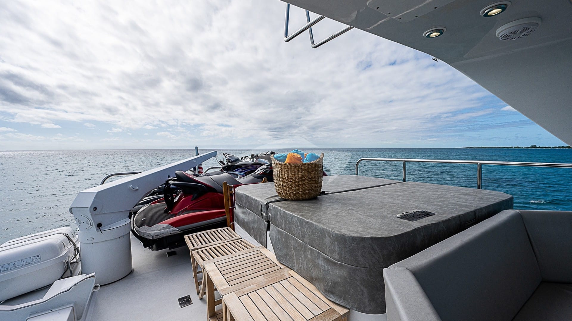 Hot Tub on Flybridge