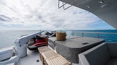 Hot Tub on Flybridge