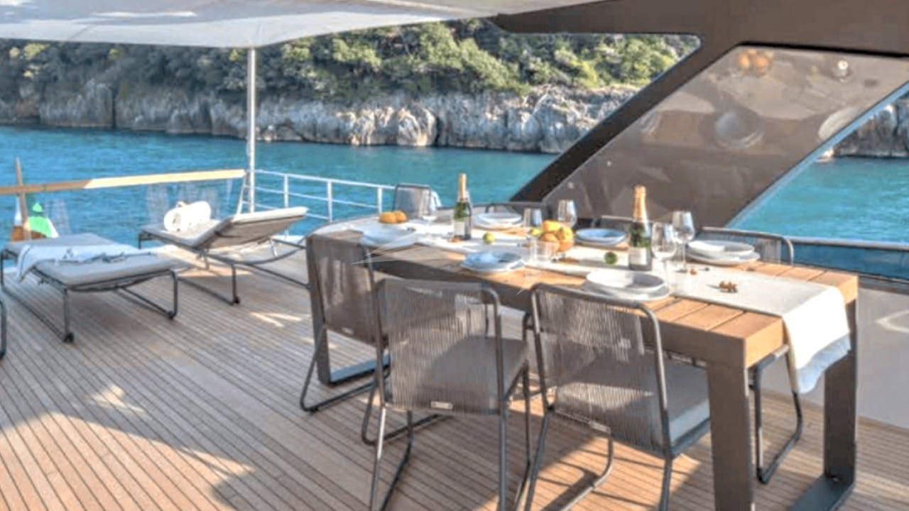Aft Deck Dining