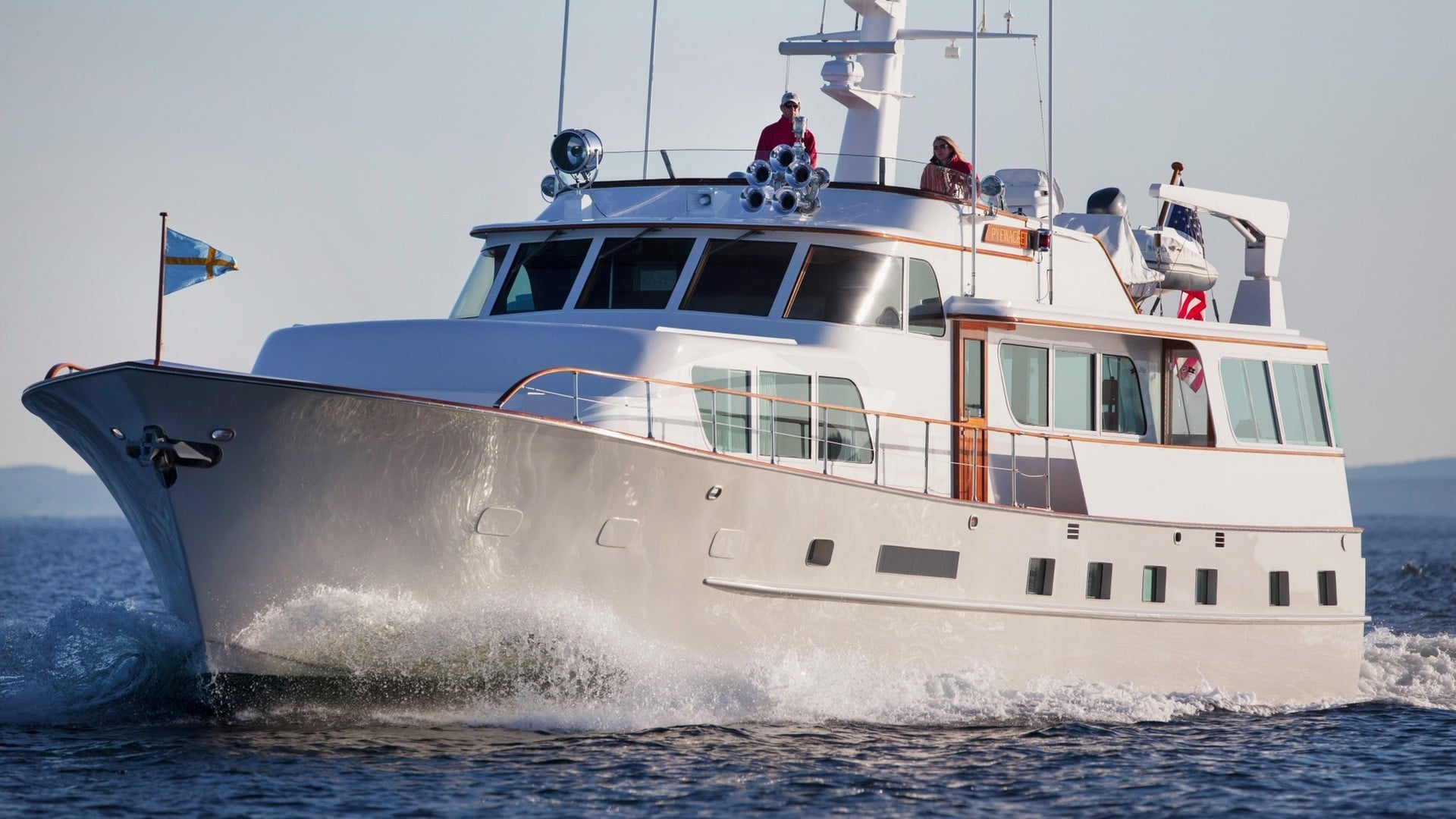 PYEWACKET Private Yacht - 2005 Broward Marine Motor Yacht