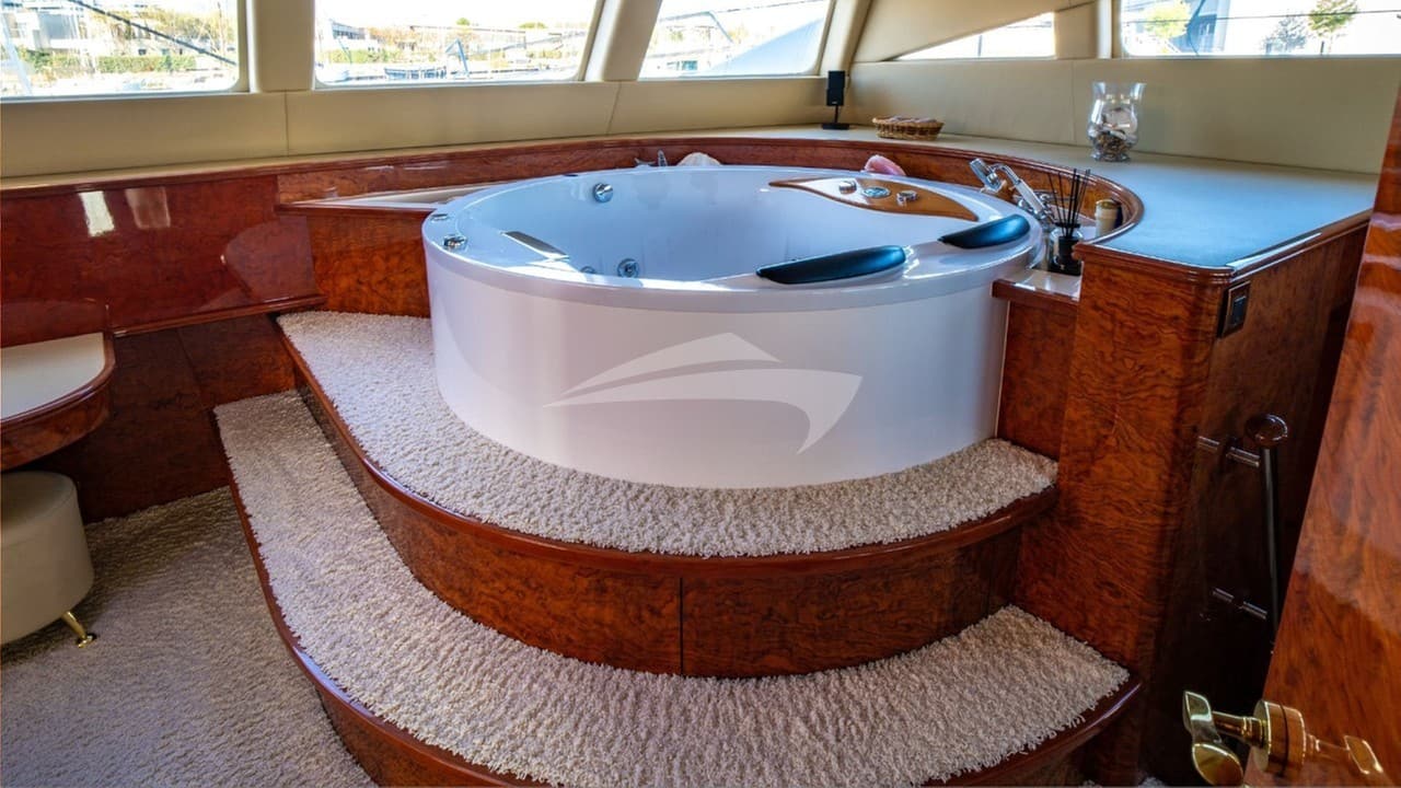 HOUBARA, photo from the yacht portfolio 17
