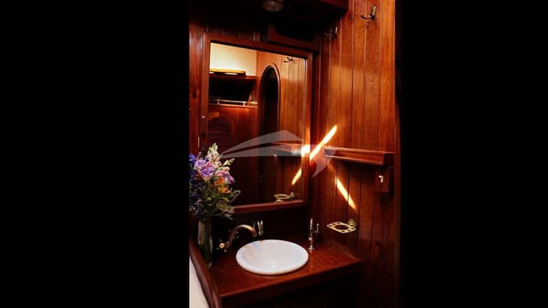 TREE OF LIFE 28m sailing yacht charter, photo 8