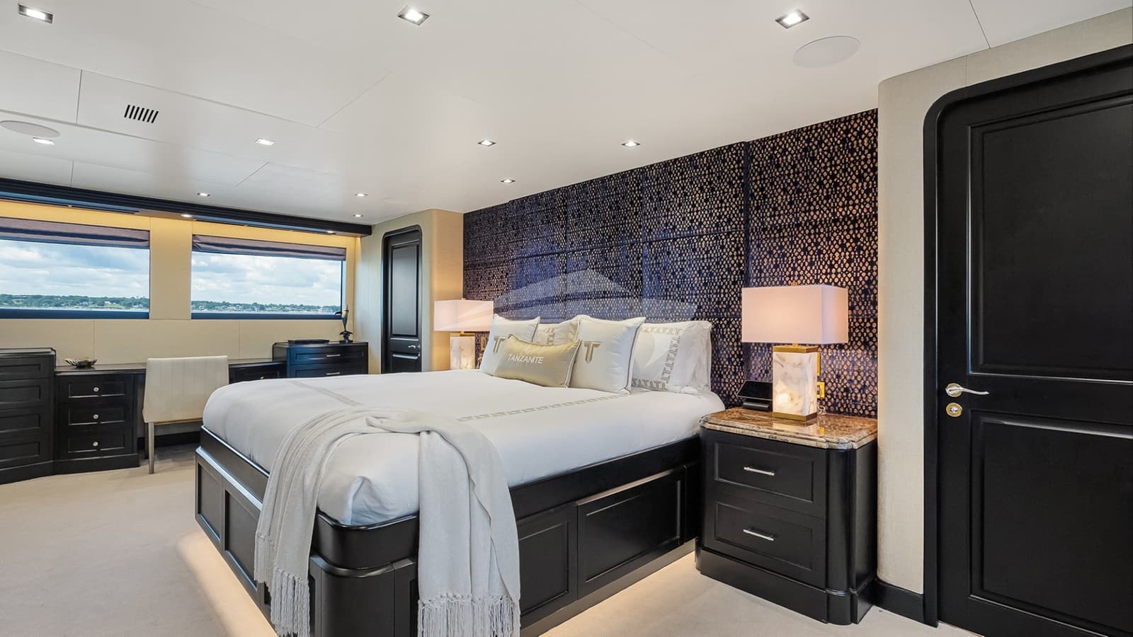 TANZANITE, photo from the yacht portfolio 9