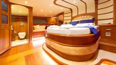 Aft Master Stateroom