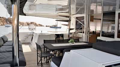 Aft dinette