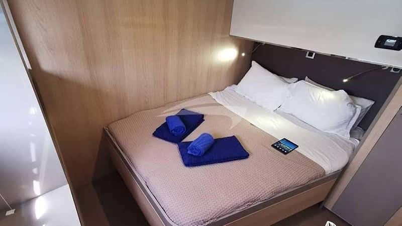 KOS 54.CAT 17m sailing yacht charter, photo 6