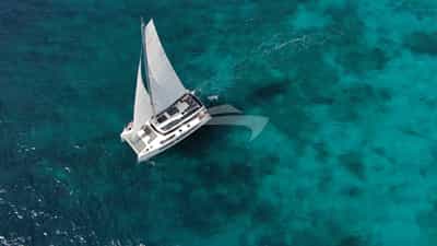 Charter Yacht VIENNA - over crystal clear waters