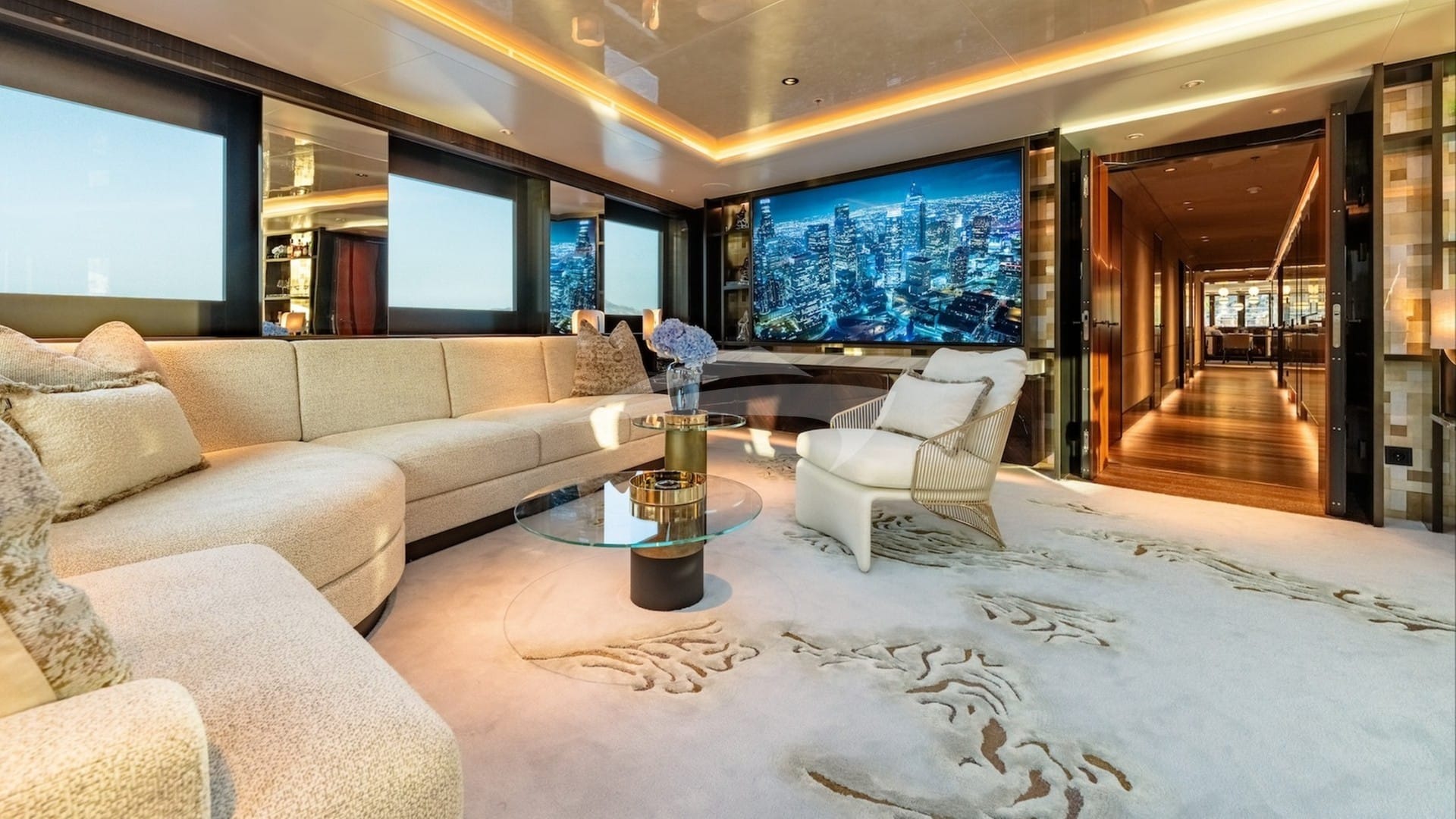Main Saloon - Upper Deck