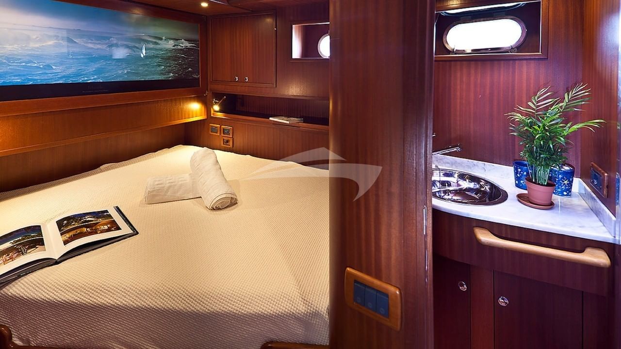 Guest Cabin and Bathroom