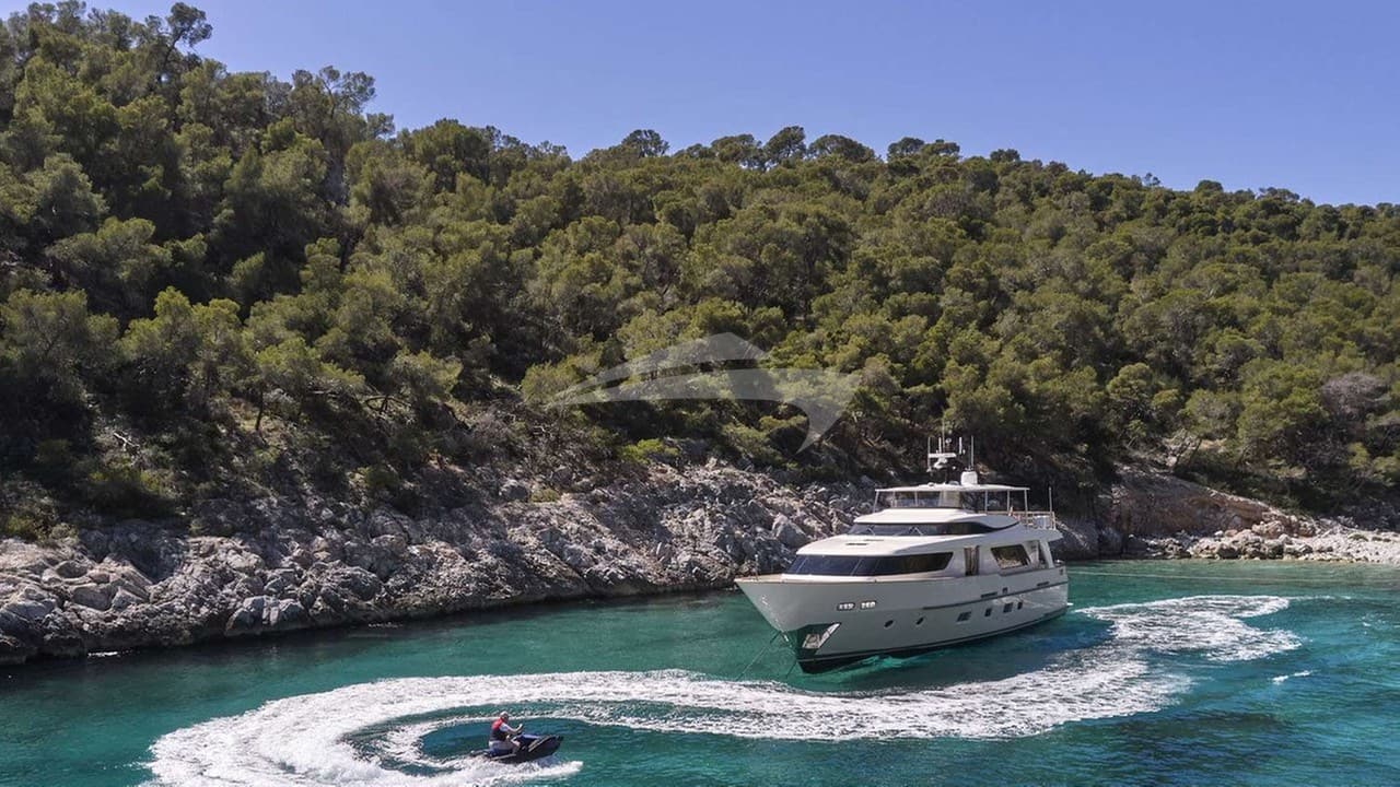 FLOR, photo from the yacht portfolio 11