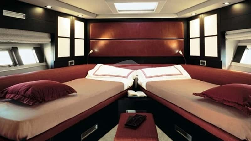 WARREN KELLY 19m motor yacht charter, photo 4