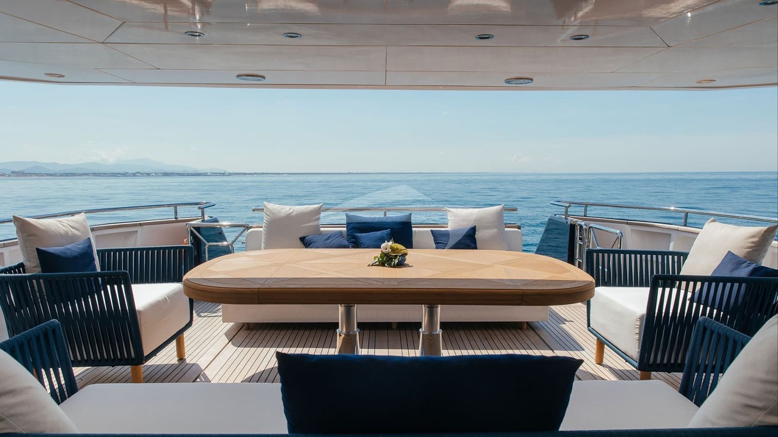 LADY IN BLUE, photo from the yacht portfolio 20