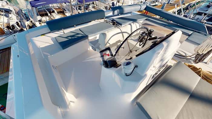 VITTORIA 15m sailing yacht charter, photo 3