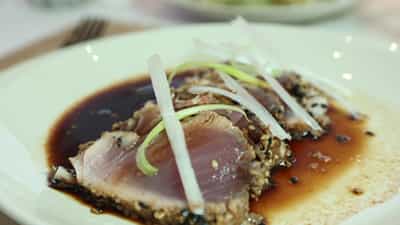 Sesame tuna