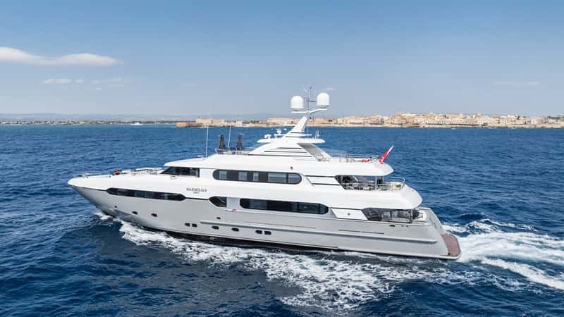 MAXIMILIAN MMIV 45m motor yacht charter, photo 4