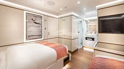 Twin Cabin