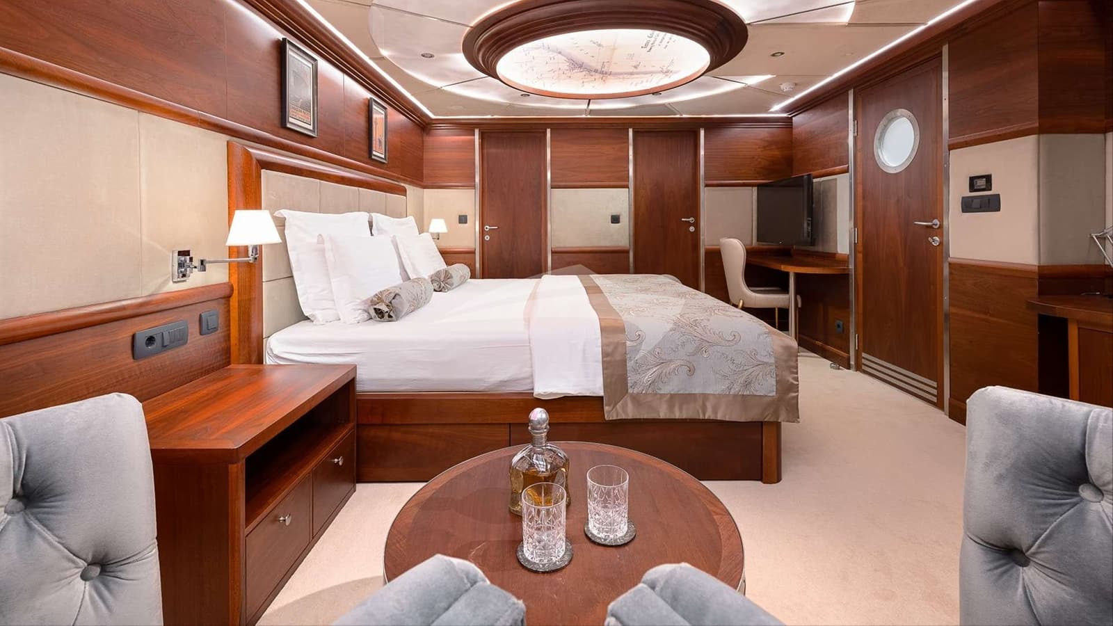 LADY GITA, Aufnahme aus dem Yachtportfolio 17