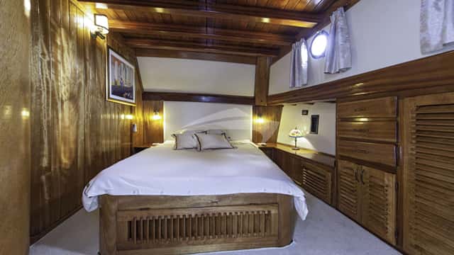 LIBRA yacht charter photo 5
