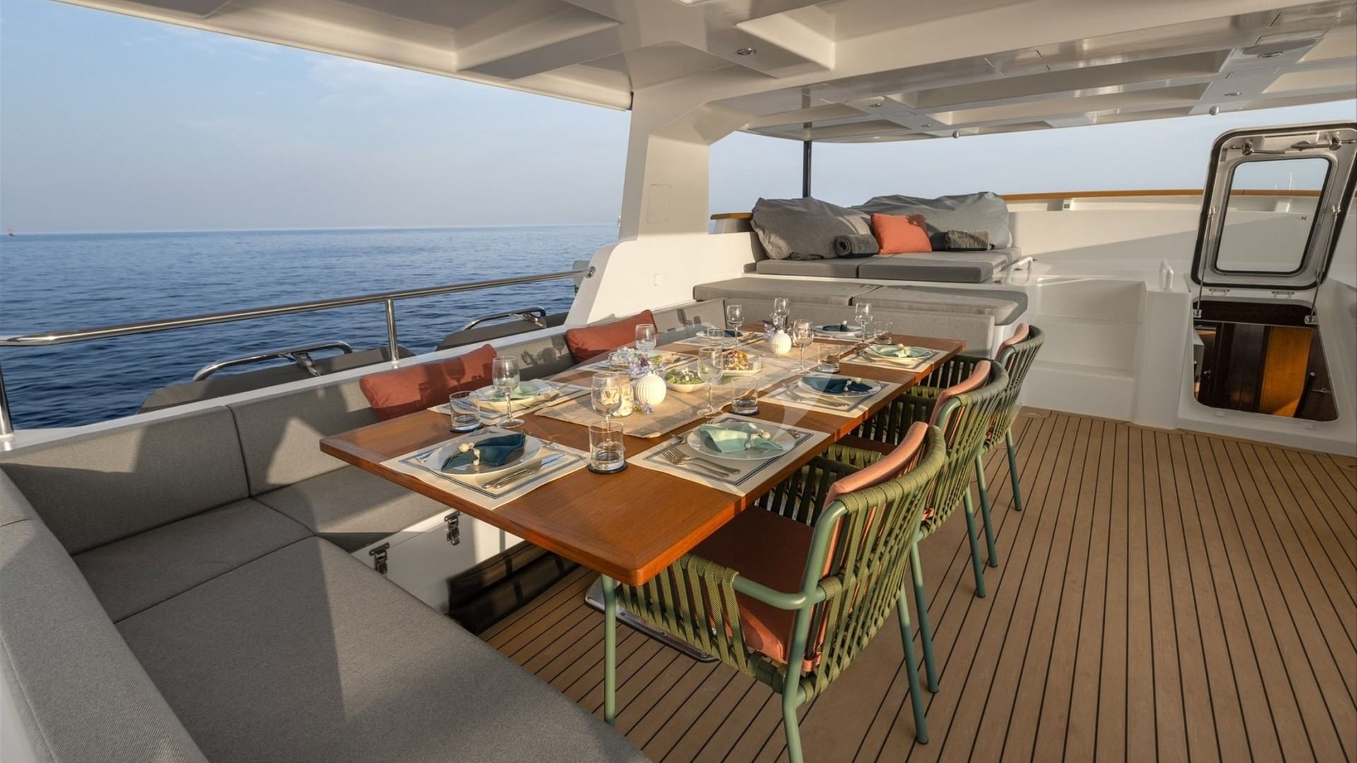 Deck Dining