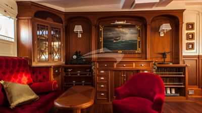Saloon
