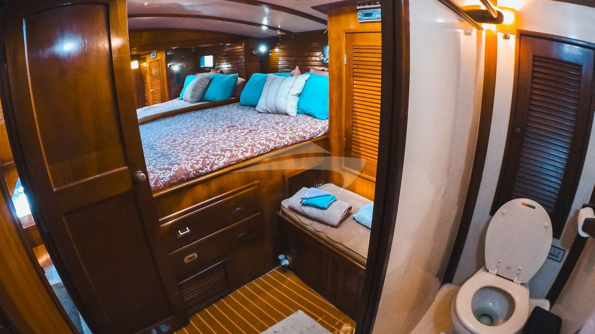 Ensuite head and shower