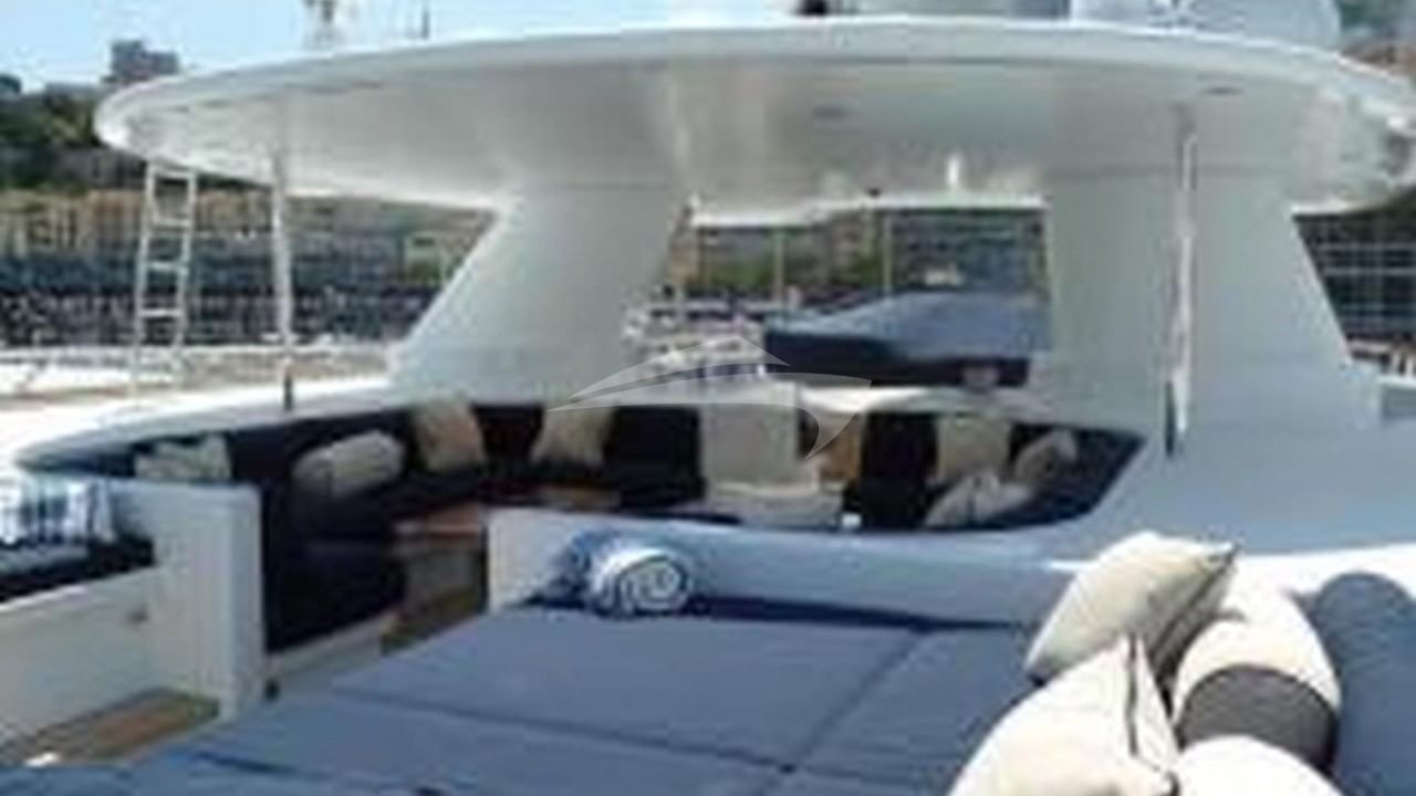 Upper Deck Sun Cushions