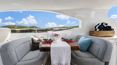 Sundeck Lounge