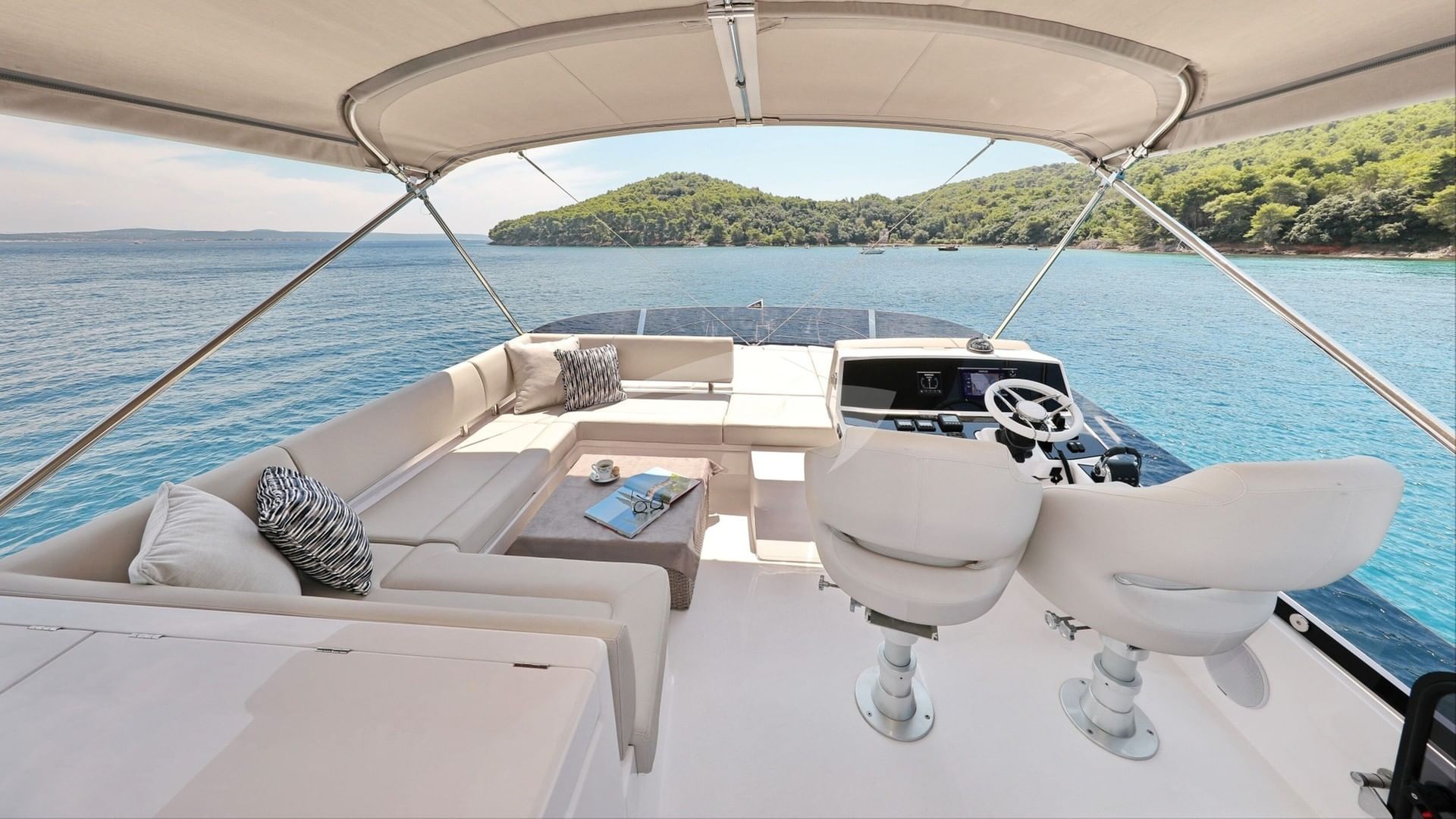 Flybridge Seating Area