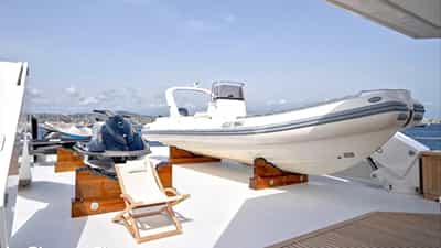 Tender and Jet Skis