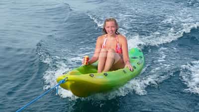 Kayak in style