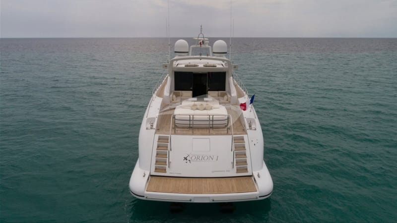 Swim platform and aft