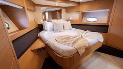 WIND 20m motor yacht charter, photo 7