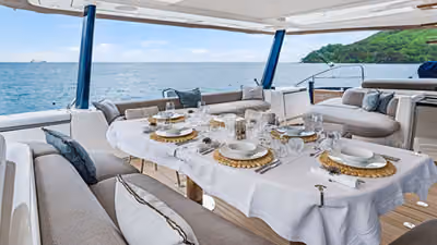 MANE ET NOCTE - Outdoor Dining