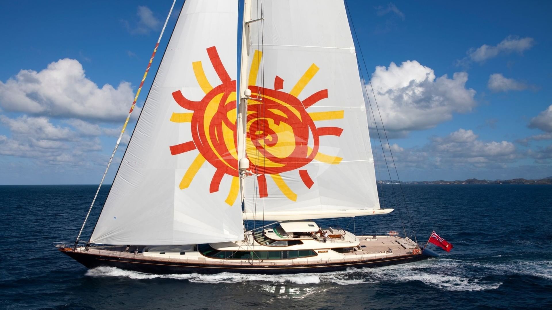 TIARA プライベートヨット - 2004 Alloy Yachts セーリングヨット