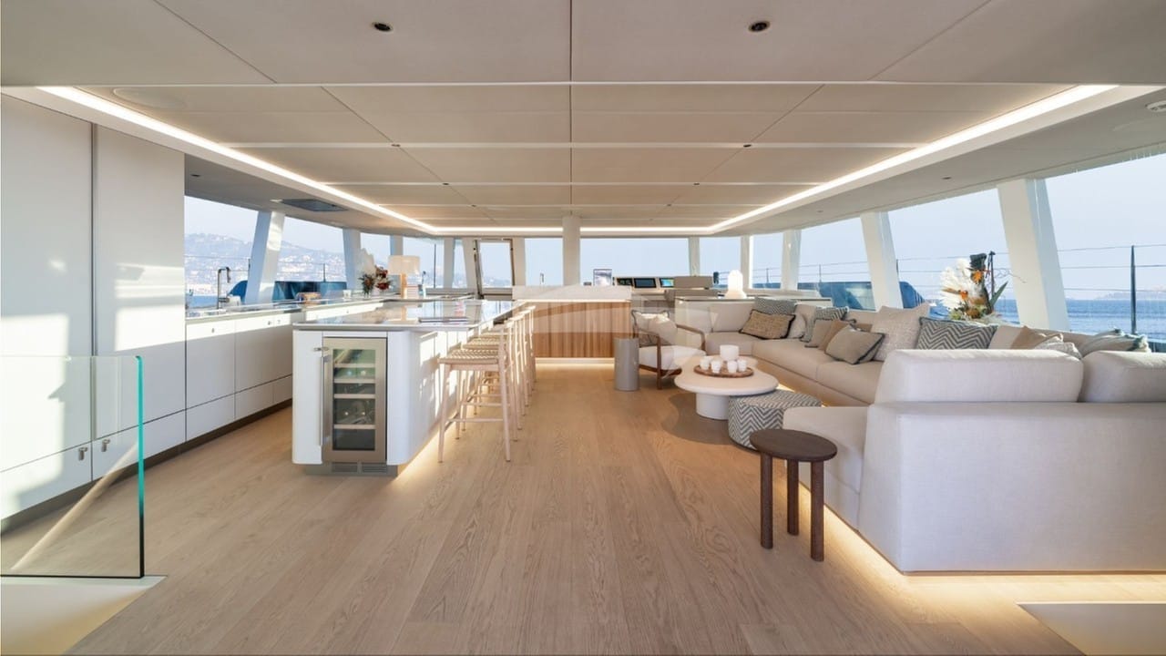 Sunreef_80_ECO_APOLLO_99_Luxury_Catamaran_Charter_BGYB_16