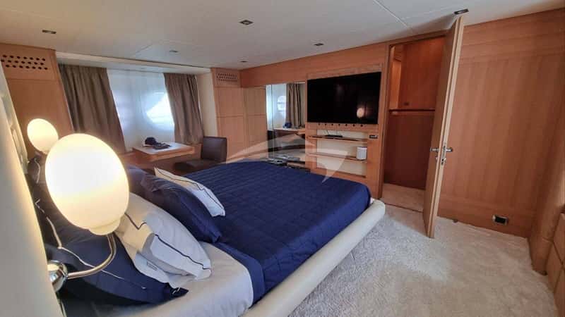 RED ROSE 26m motor yacht charter, photo 7