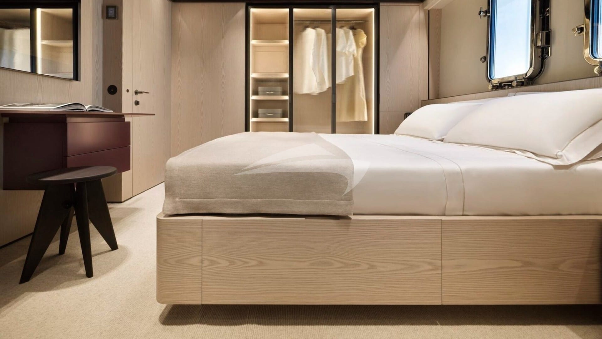 Lower Deck Vip Bedroom