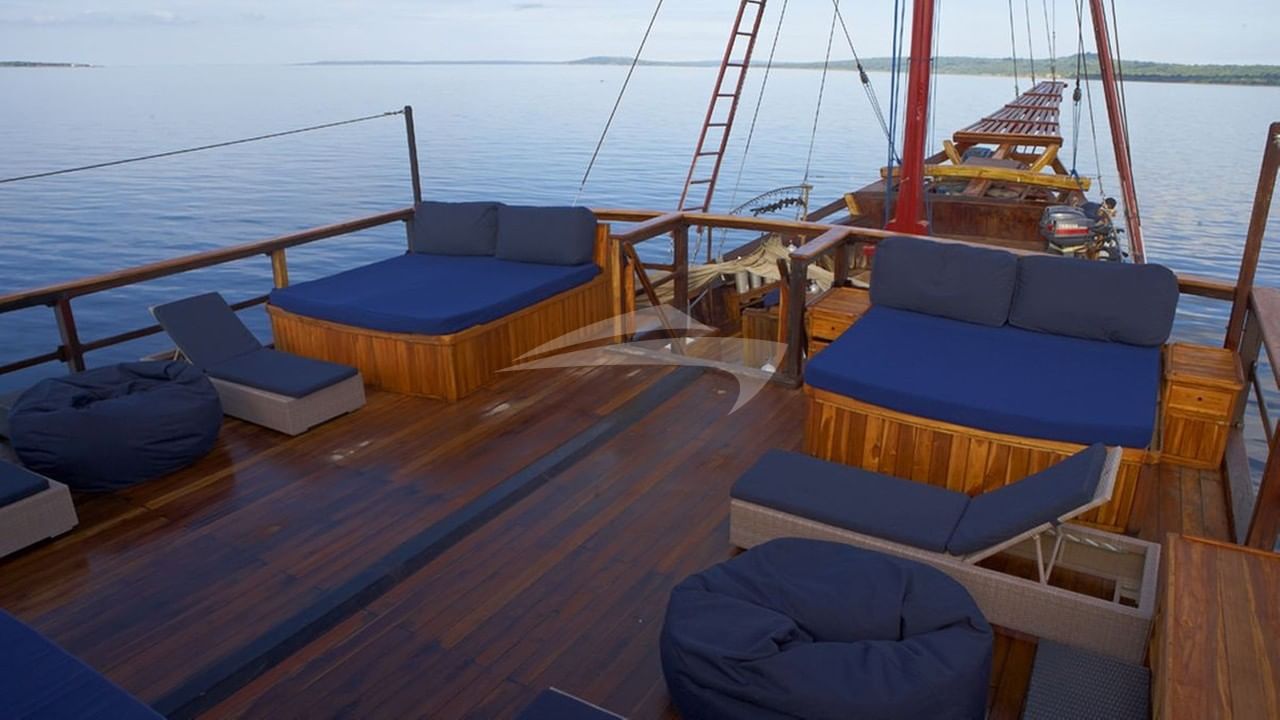 Deck Seating