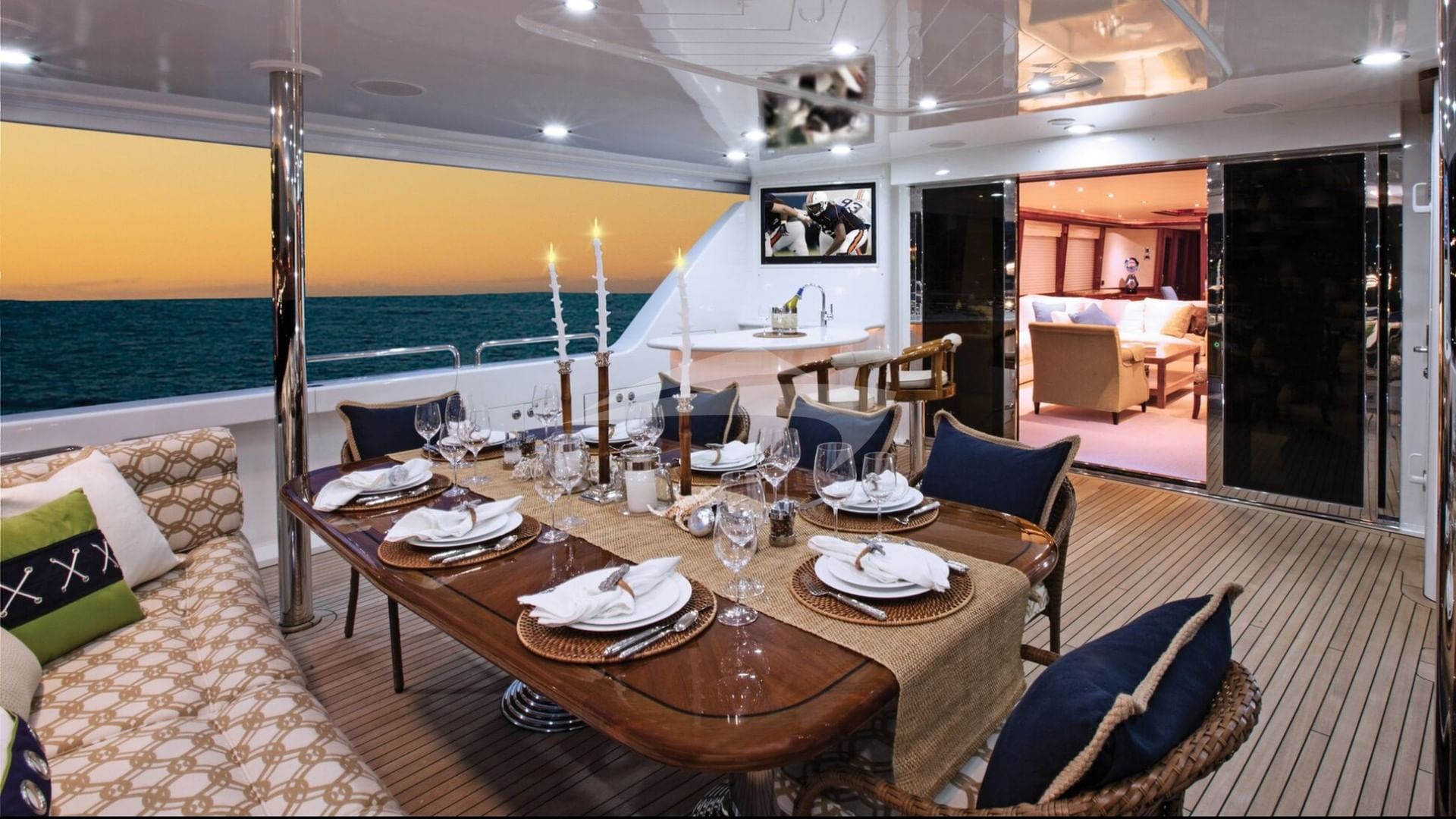 Aft Deck Dining